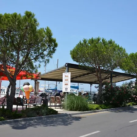 Apolon Apartamento *