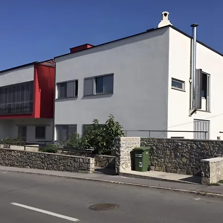 Apolon Apartma