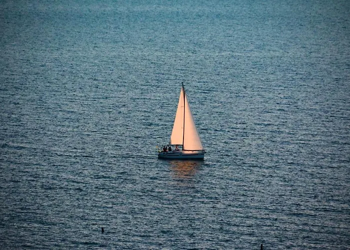 Apolon 아파트 이졸라