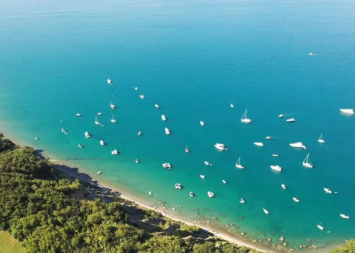 アパート Apolon *