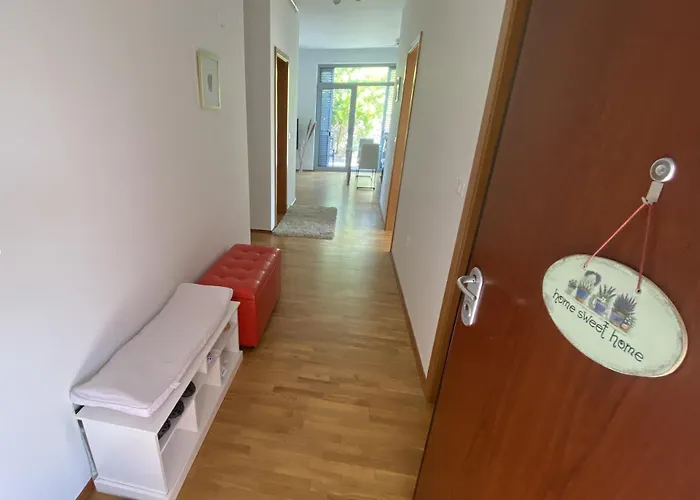 アパート Apolon イゾラ