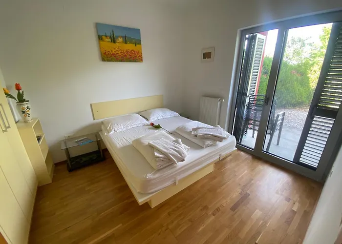 Apolon アパート *